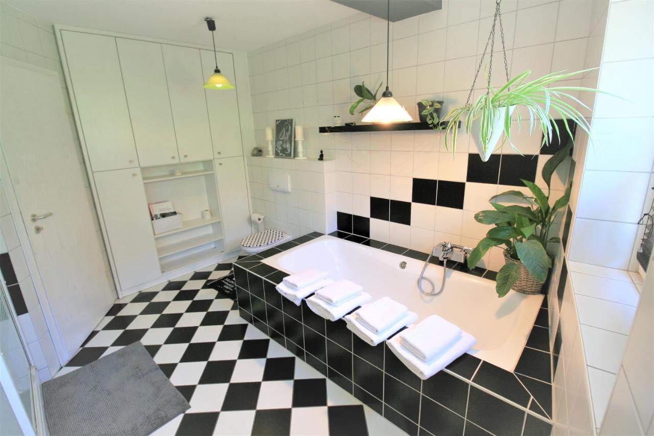 Zentrale Ferienwohnung „Treibholz“ Im Sonnenblumenhaus Flensborg Eksteriør billede
